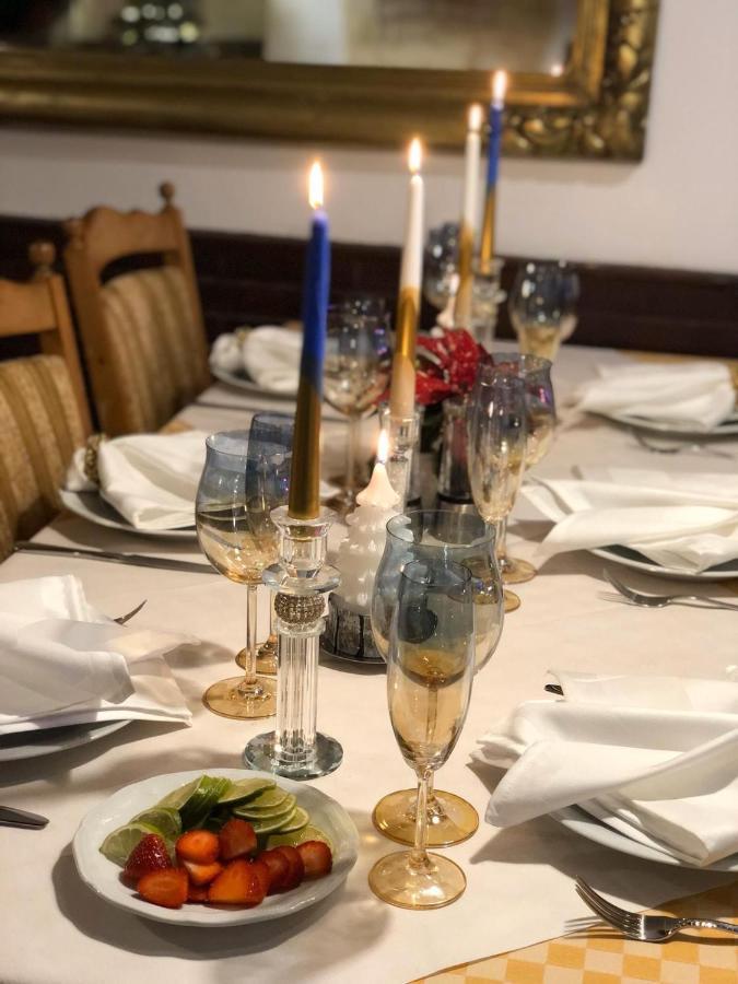 The Burgklause Boutique Hotel リンツ・アム・ライン エクステリア 写真