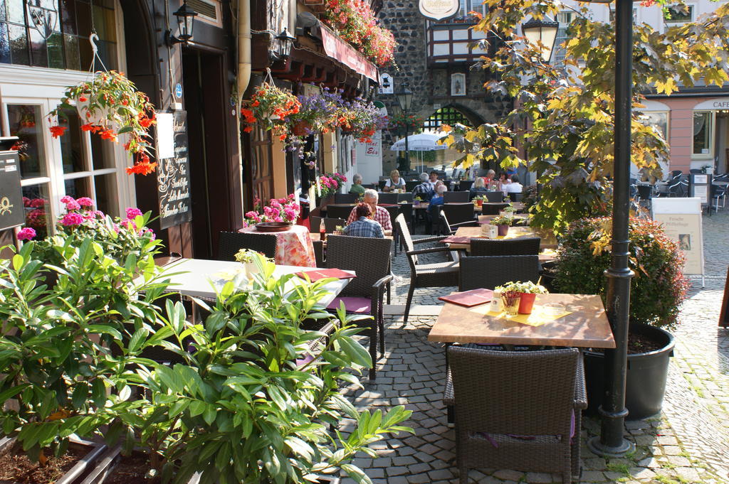 The Burgklause Boutique Hotel リンツ・アム・ライン エクステリア 写真